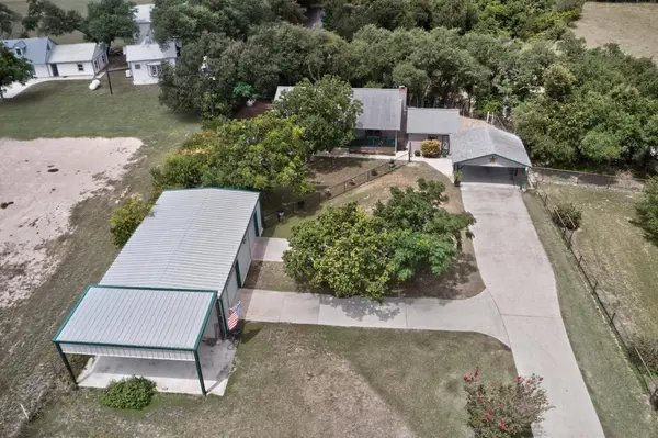 1730 County Road 130, Hutto, TX 78634
