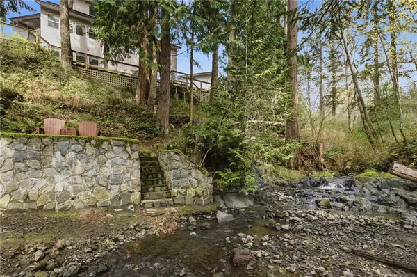 81 Chilco Ridge Pl, View Royal, BC V9B 5Z7