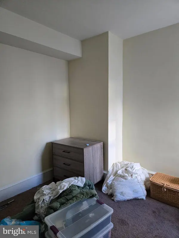 32 S BROADWAY, Pitman, NJ 08071