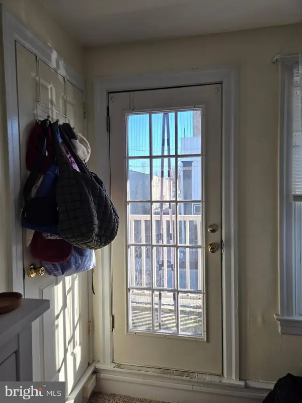 32 S BROADWAY, Pitman, NJ 08071