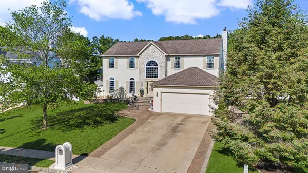 23 GRAYPEBBLE CIR, Sicklerville, NJ 08081