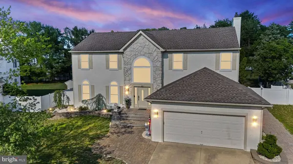 23 GRAYPEBBLE CIR, Sicklerville, NJ 08081