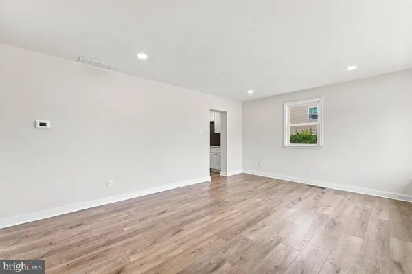 546 MUHLENBERG AVE, Wenonah, NJ 08090
