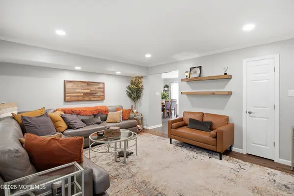 7 Cidermill Court, Howell, NJ 07731