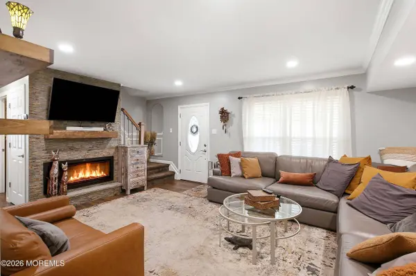 7 Cidermill Court, Howell, NJ 07731