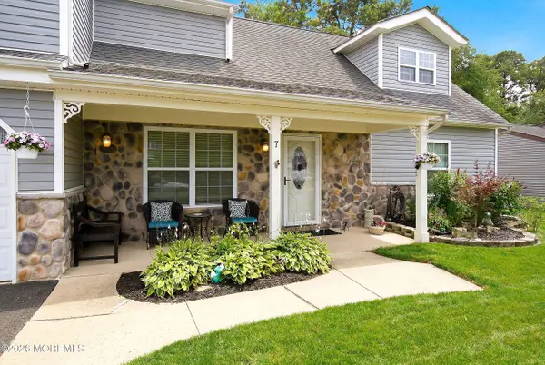 7 Cidermill Court, Howell, NJ 07731