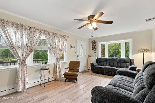 15 Bayberry Avenue, Brick, NJ 08723