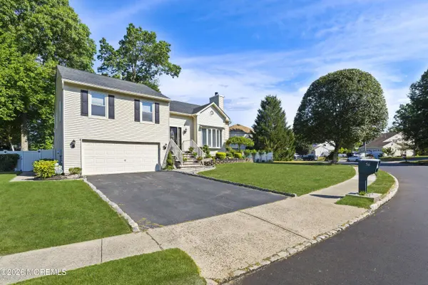 56 Sami Drive, Howell, NJ 07731