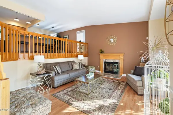 56 Sami DR, Howell, NJ 07731