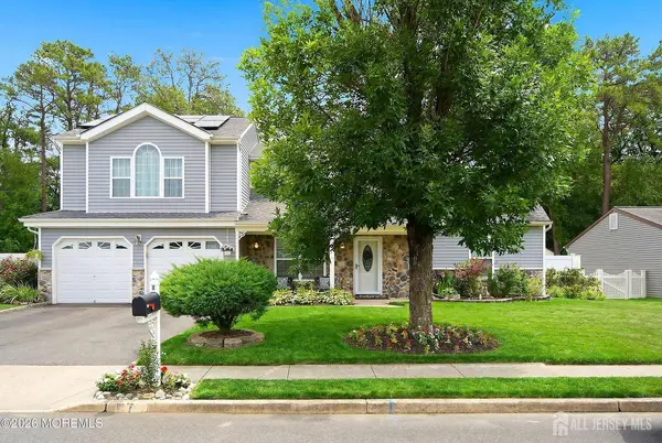7 Cidermill CT, Howell, NJ 07731