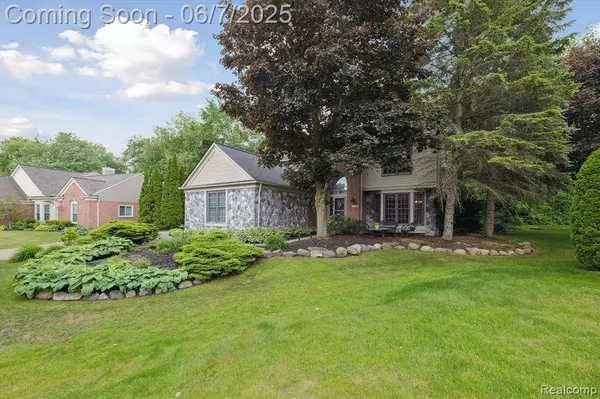 3753 Rolling Hills Road, Orion Twp, MI 48359