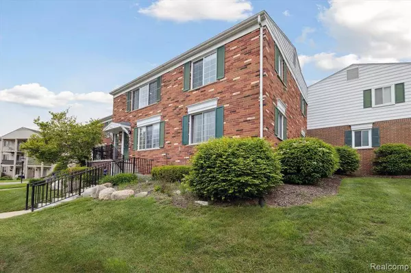 455 Baldwin Avenue 203, Rochester, MI 48307