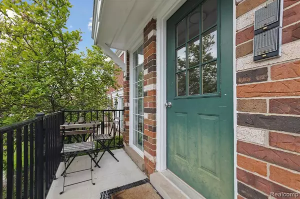 455 Baldwin Avenue 203, Rochester, MI 48307