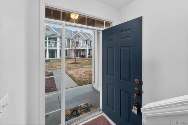 1151 Alameda BLVD #39, Troy, MI 48085