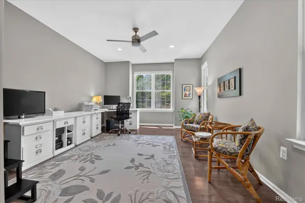 3576 Riverside DR, Auburn Hills, MI 48326