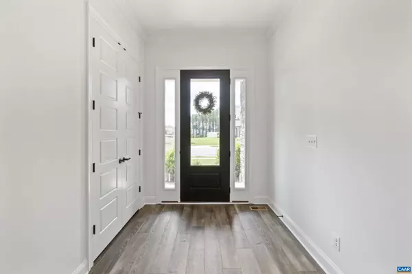 112 BAYBERRY LN, Zion Crossroads, VA 22942