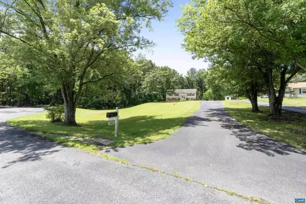 2612 LAWRENCE RD, Charlottesville, VA 22901