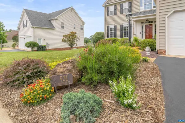 931 BRAEBURN ST, Crozet, VA 22932