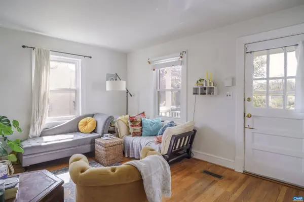 1147 MERIWETHER ST, Charlottesville, VA 22902