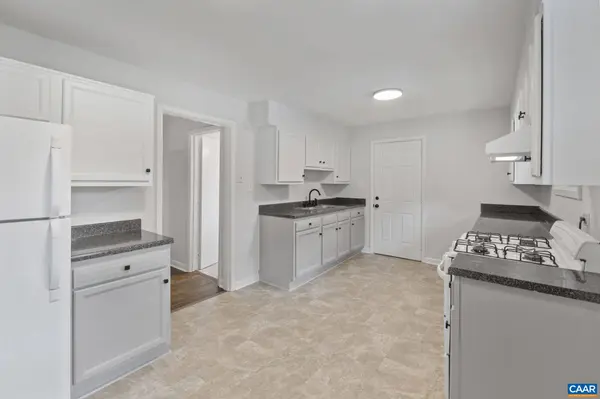2552 WOODLAND DR, Charlottesville, VA 22903