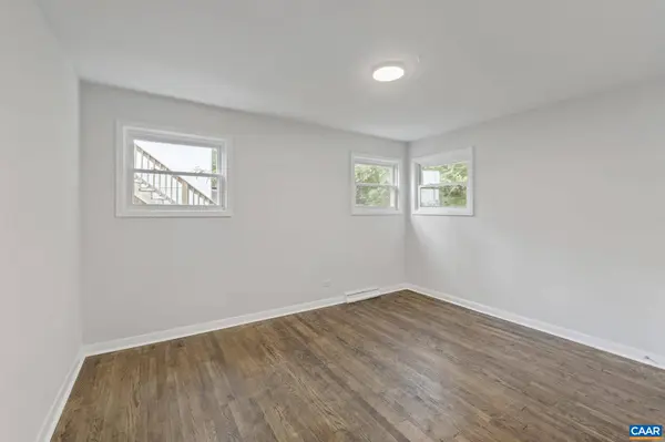 2552 WOODLAND DR, Charlottesville, VA 22903
