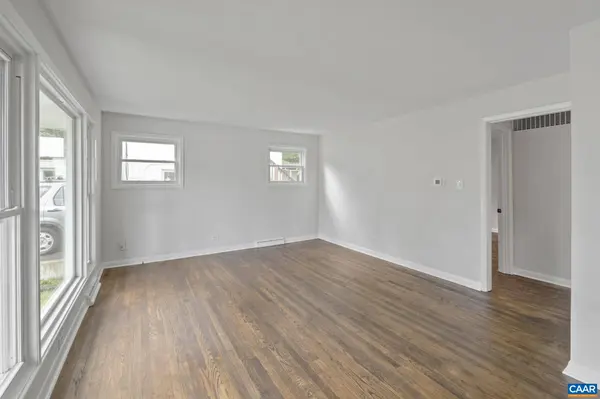 2552 WOODLAND DR, Charlottesville, VA 22903