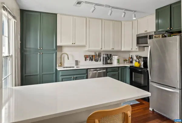 1219 VILLA LN #F, Charlottesville, VA 22903