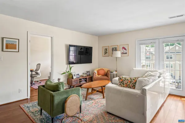 1219 VILLA LN #F, Charlottesville, VA 22903