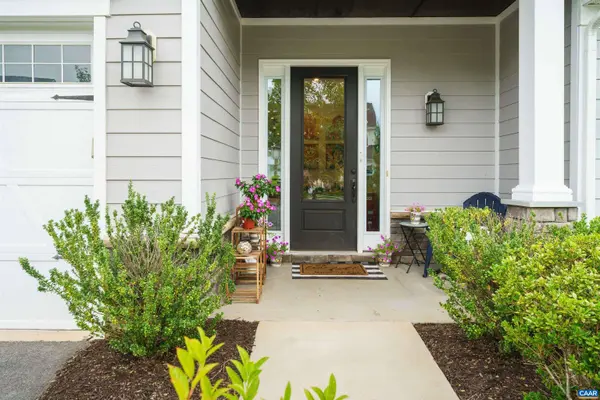821 HEATHFIELD LN, Crozet, VA 22932