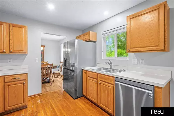 2923 Blackhawk Drive, Bellevue, NE 68123