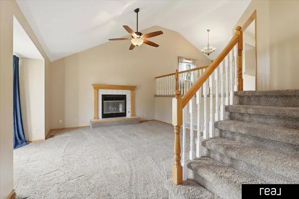 916 Bordeaux AVE, Bellevue, NE 68123