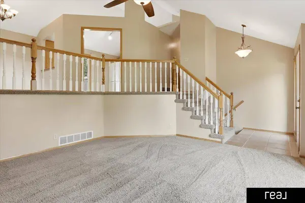 916 Bordeaux AVE, Bellevue, NE 68123