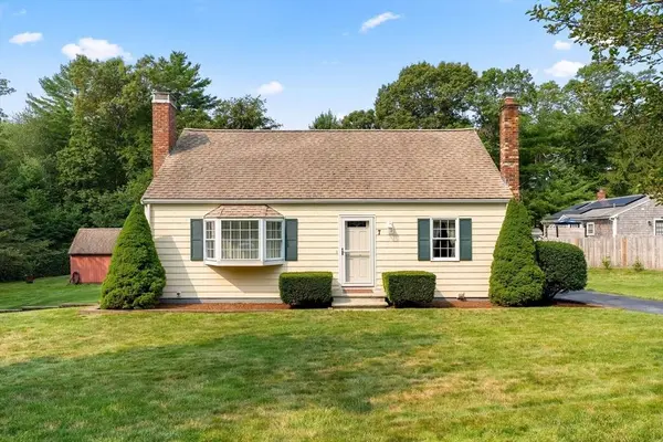 7 Pelham St, Pembroke, MA 02359