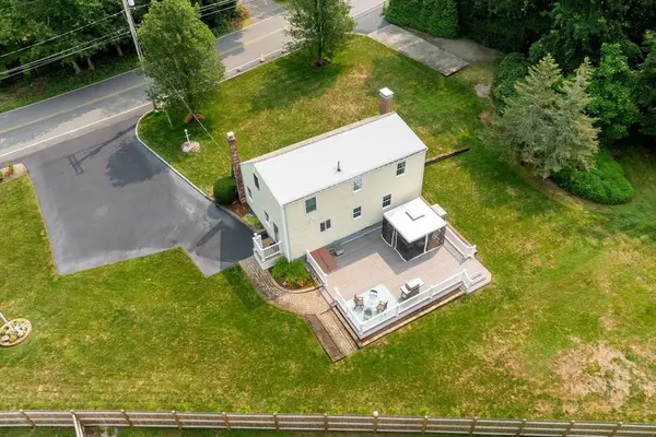 7 Pelham St, Pembroke, MA 02359