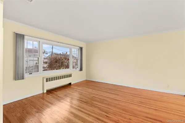 2474 Margaret ST, Bellmore, NY 11710