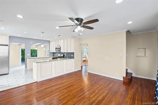 85 Todd RD, Valley Stream, NY 11580