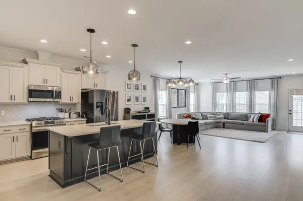 2707 Cottage Hill Ln, Winston-salem, NC 27106-6554