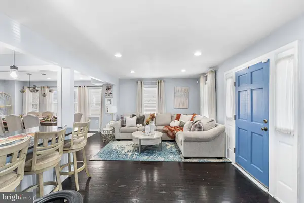 14 NICHOLSON RD, Mount Ephraim, NJ 08059