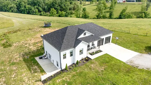 1462 Cat Ridge Road, Waddy, KY 40076