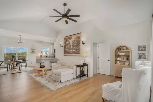 1462 Cat Ridge Road, Waddy, KY 40076