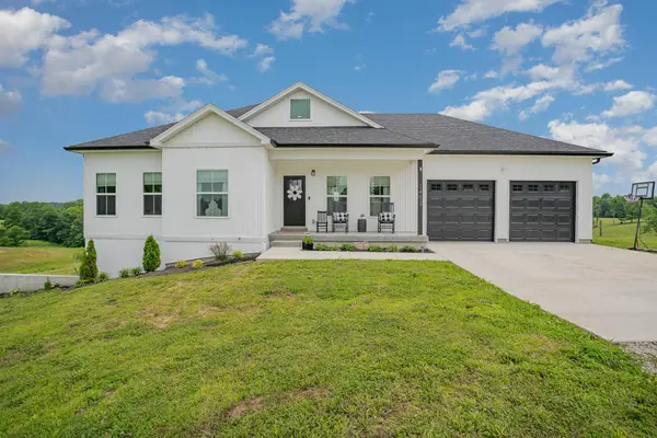 1462 Cat Ridge Road, Waddy, KY 40076