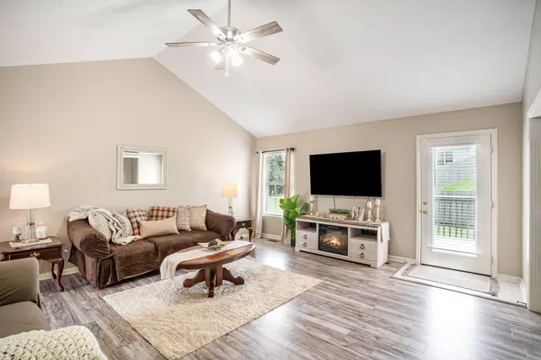 120 Eric Court, Nicholasville, KY 40356