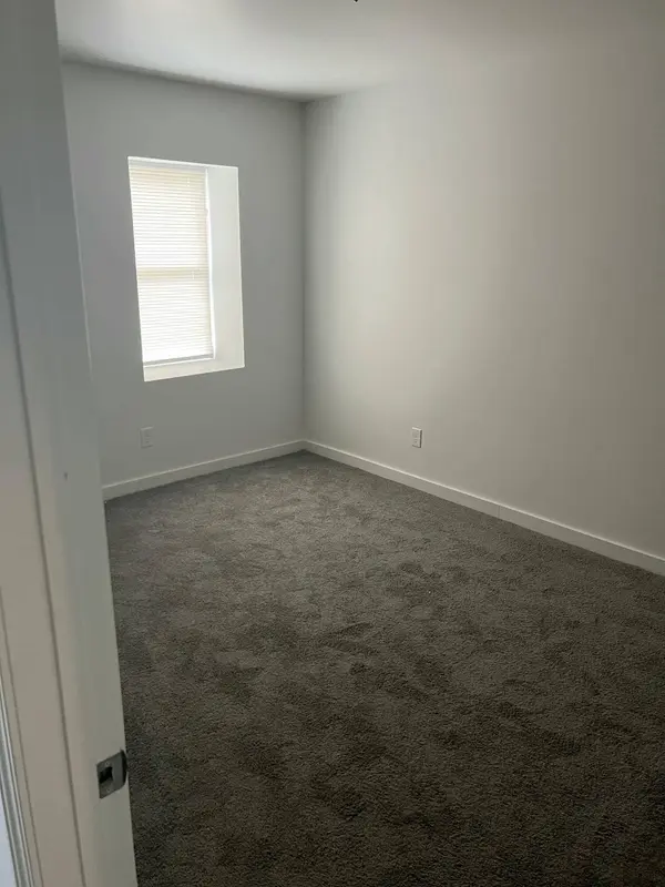 725 E College Street, Georgetown, KY 40324