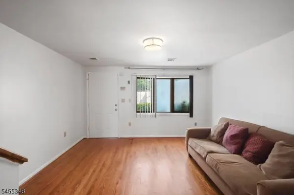 626 Chancellor Ave, Irvington Twp., NJ 07111