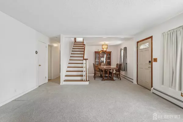 Newark, NJ 07108-2717,220 Elizabeth Ave