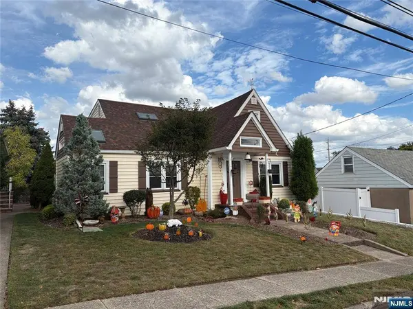 12 Tracy AVE, Totowa, NJ 07512