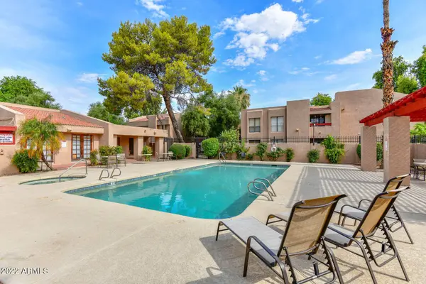 3131 W COCHISE Drive #213, Phoenix, AZ 85051