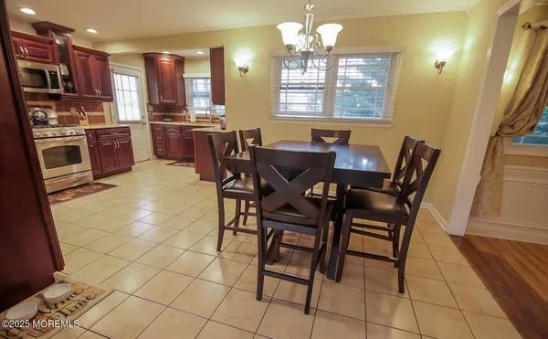 35 Birmingham Drive, Manalapan, NJ 07726