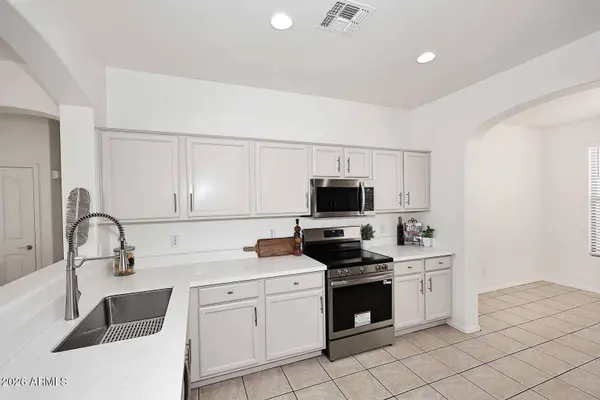 3366 E PACKARD Drive, Gilbert, AZ 85298