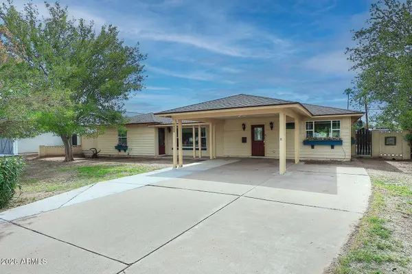 4425 E WELDON Avenue, Phoenix, AZ 85018